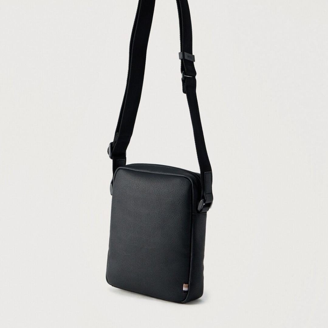 Boss Lewys NS Zip Bag - Black