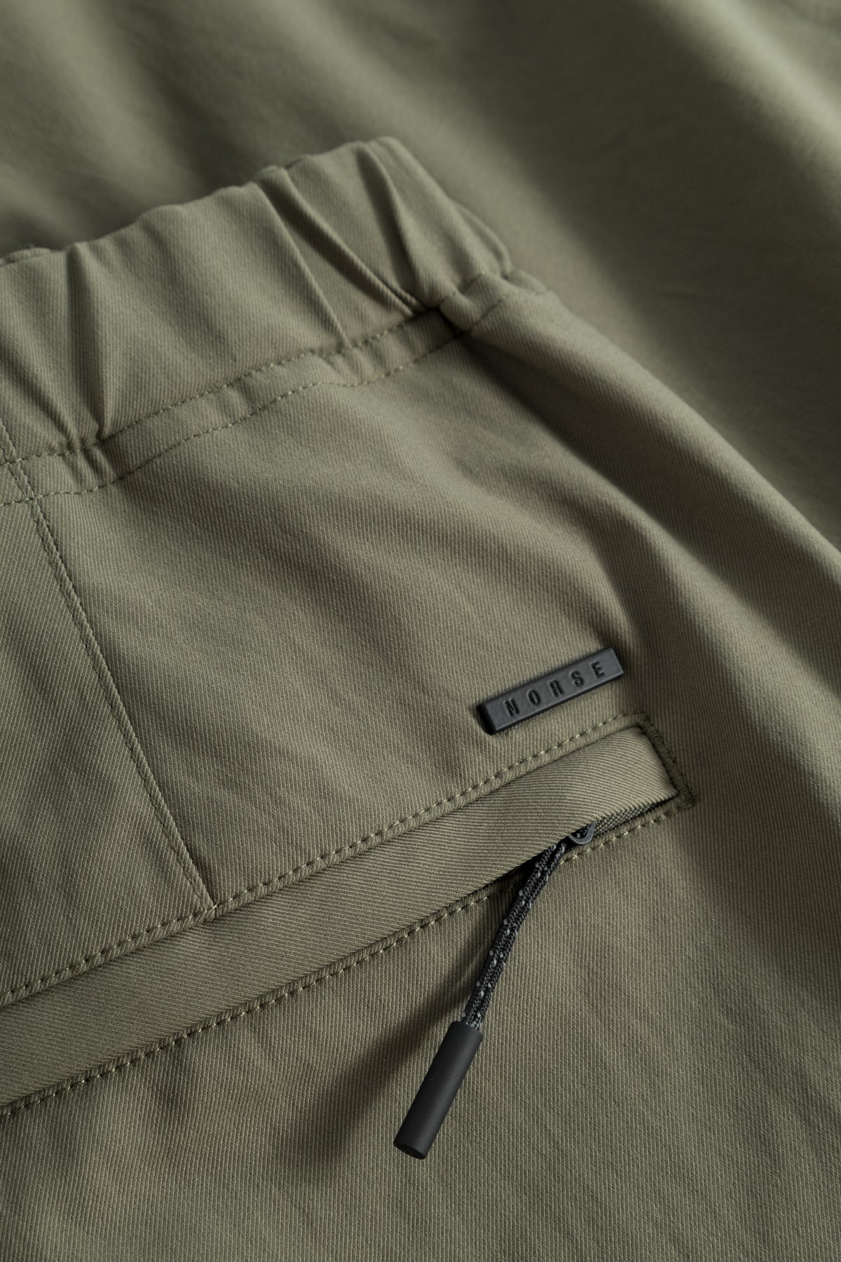 Norse Projects Ezra Relaxed Solotex Twill Trouser Sediment Green