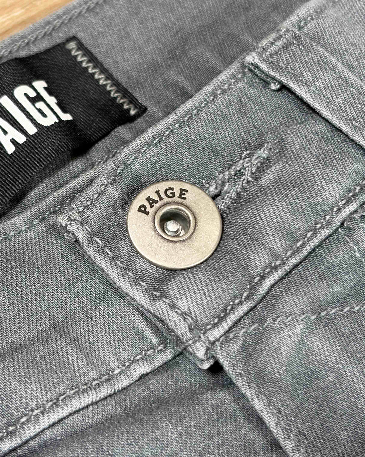 Paige Jeans Federal - Grey