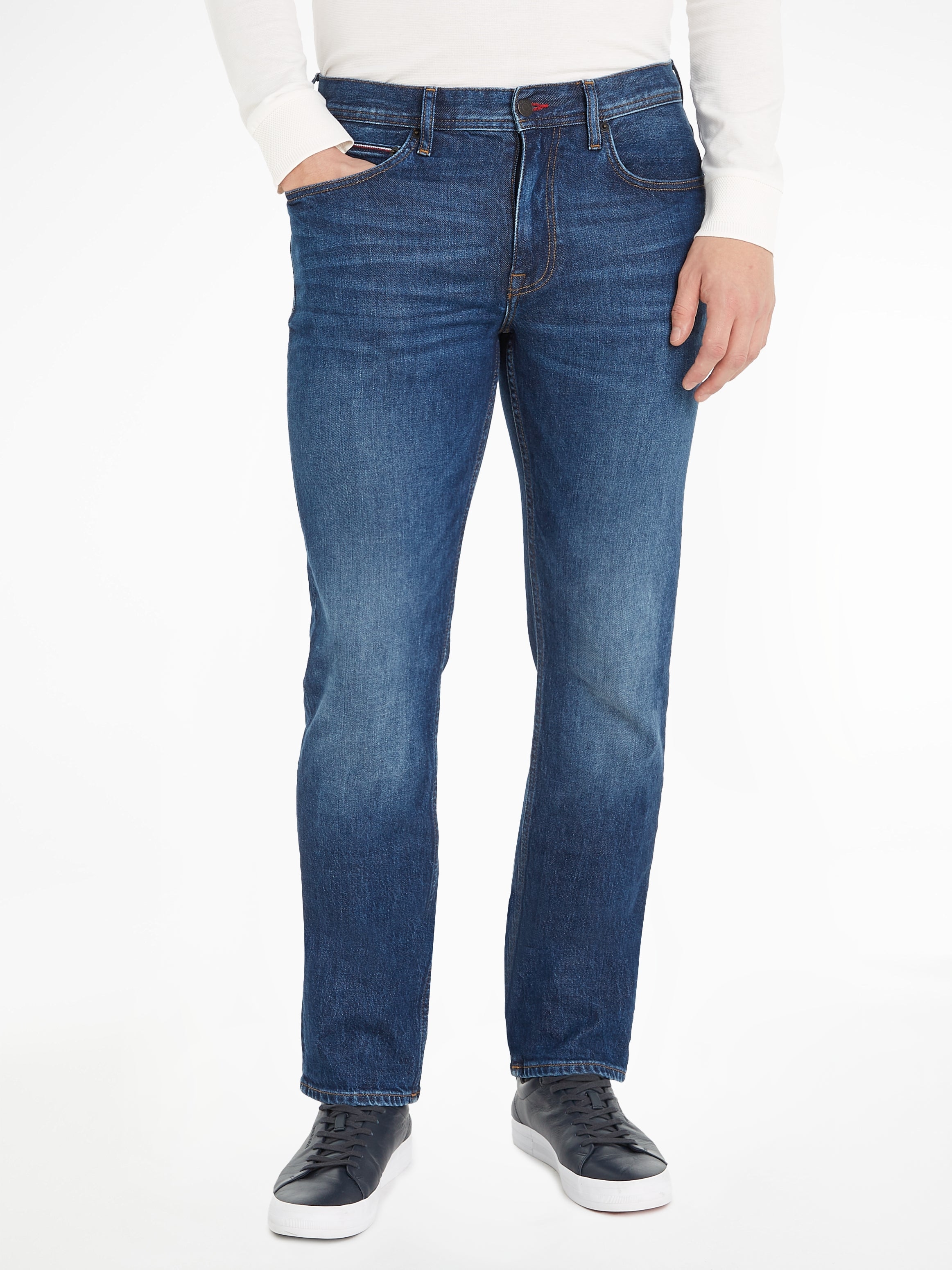 Tommy - Whiskered Straight Men - Galvin for Hilfiger Fitted Denton Blue Jeans