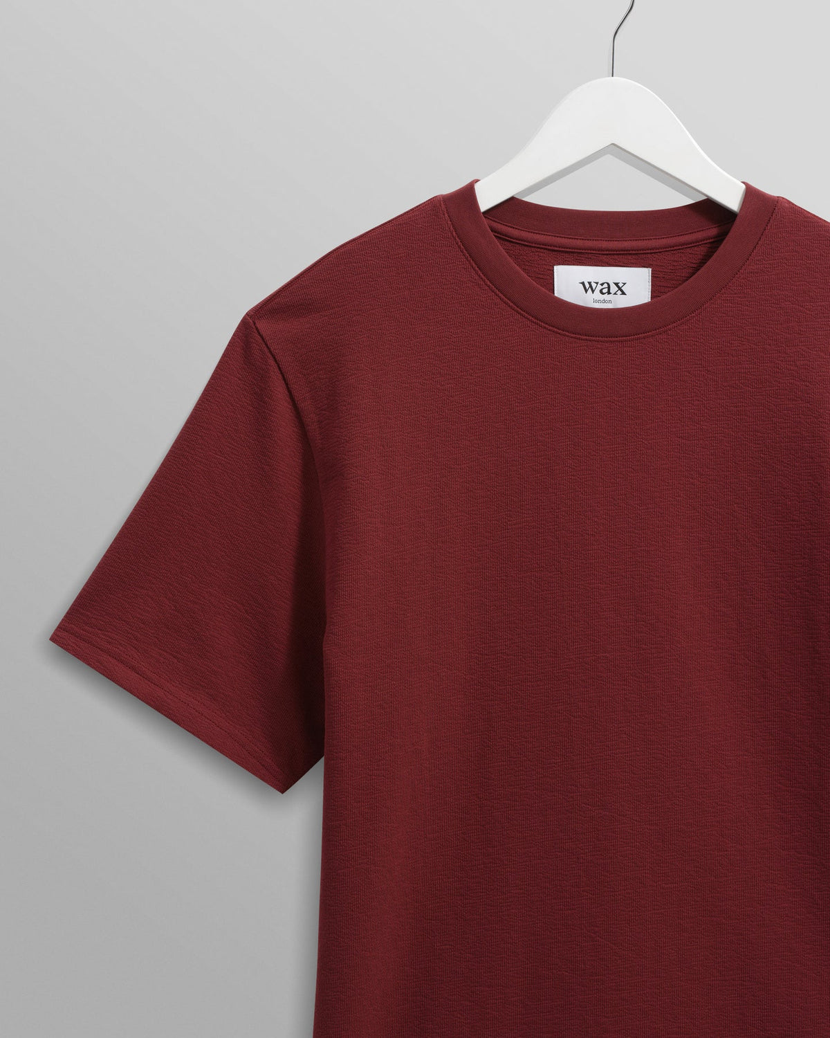 Wax London Dean T-Shirt Jolt - Burgundy