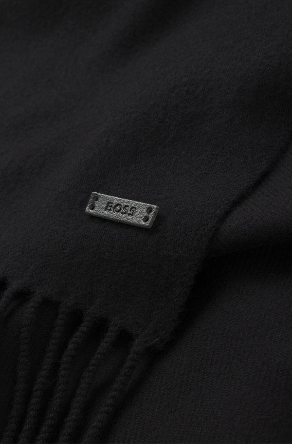 Boss Italian-made scarf in wool with logo patch - Black